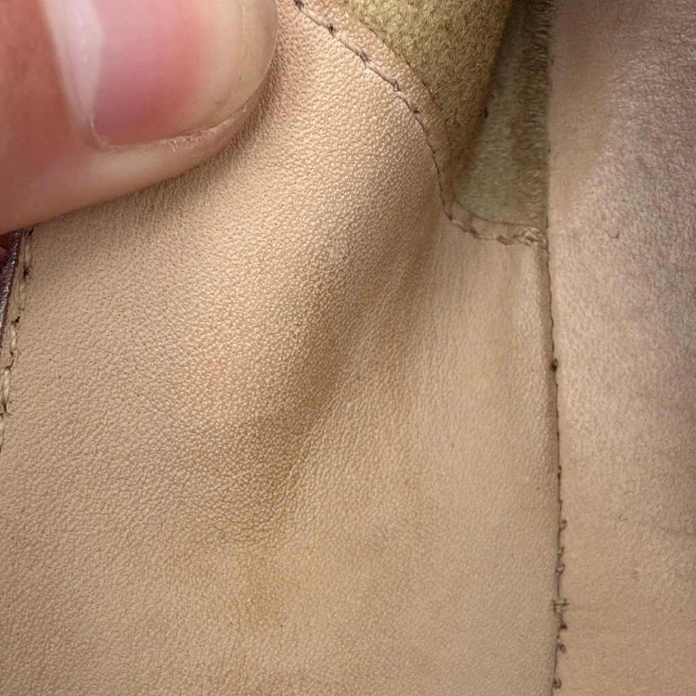 Kate Spade Metallic Silver Flats with Bow - Picture 2 of 10